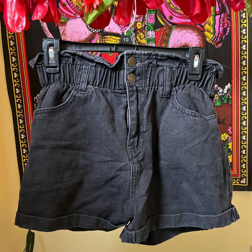 Black jorts